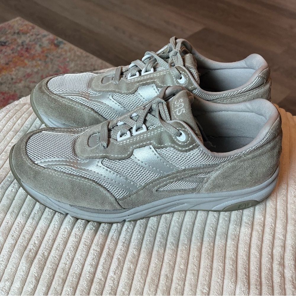 SAS women’s tour leather and mesh comfort shoe 8N silver grey vacation walking